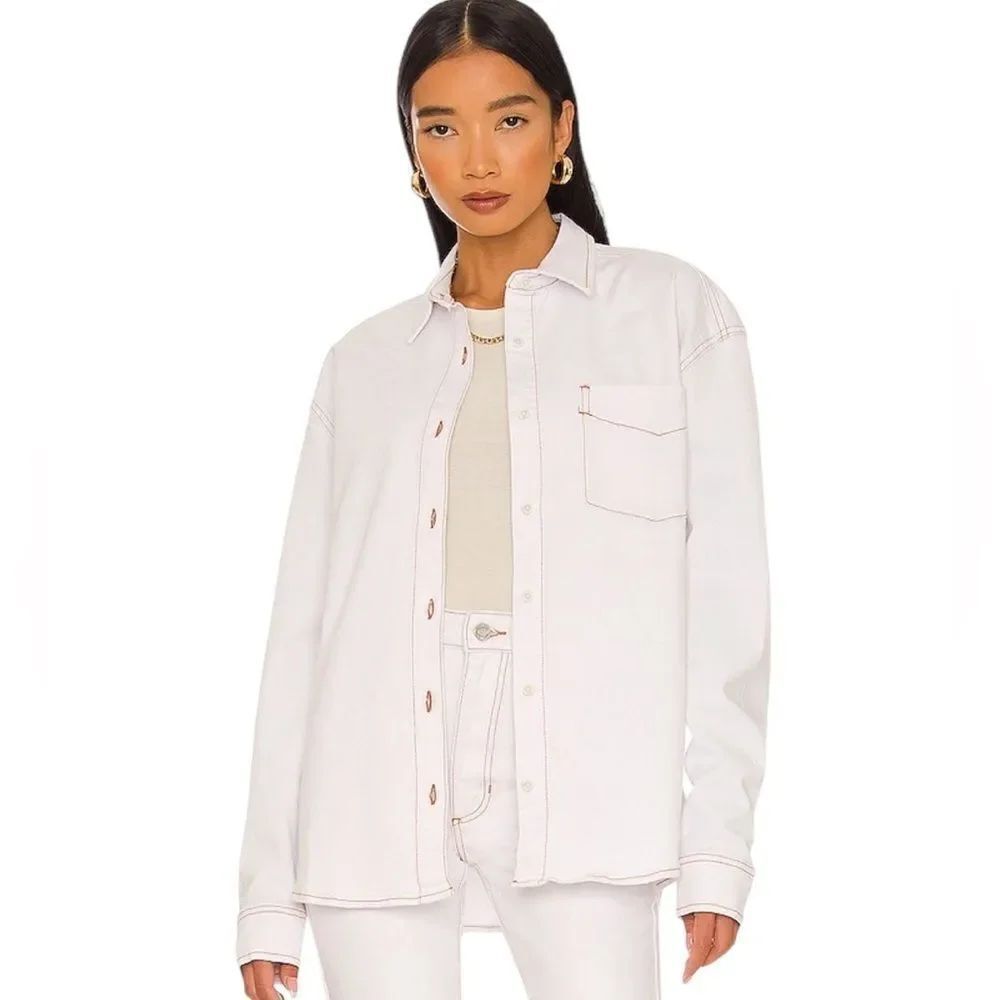 WEWOREWHAT button-up Boyfriend Shirt in Classic White size xsmall/small